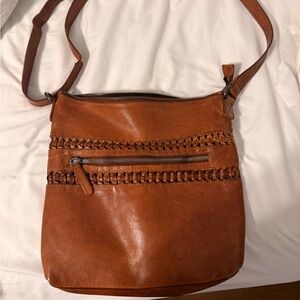 Vilenca Holland Brown Leather Braided Hobo
Crossbody Bag